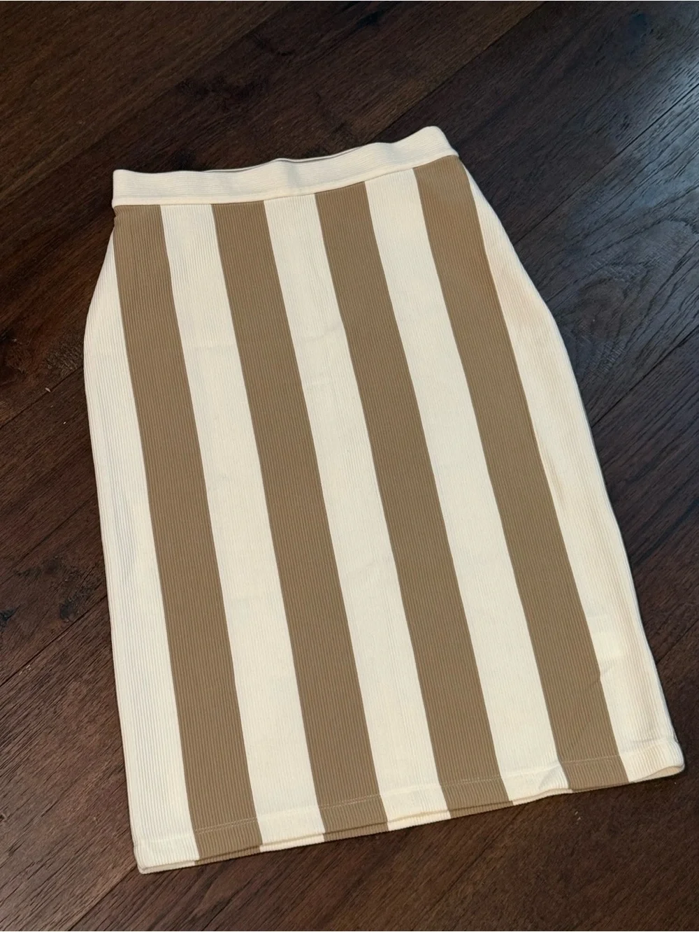NWT Club Monaco Striped Midi Pencil Skirt in Beige and Cream